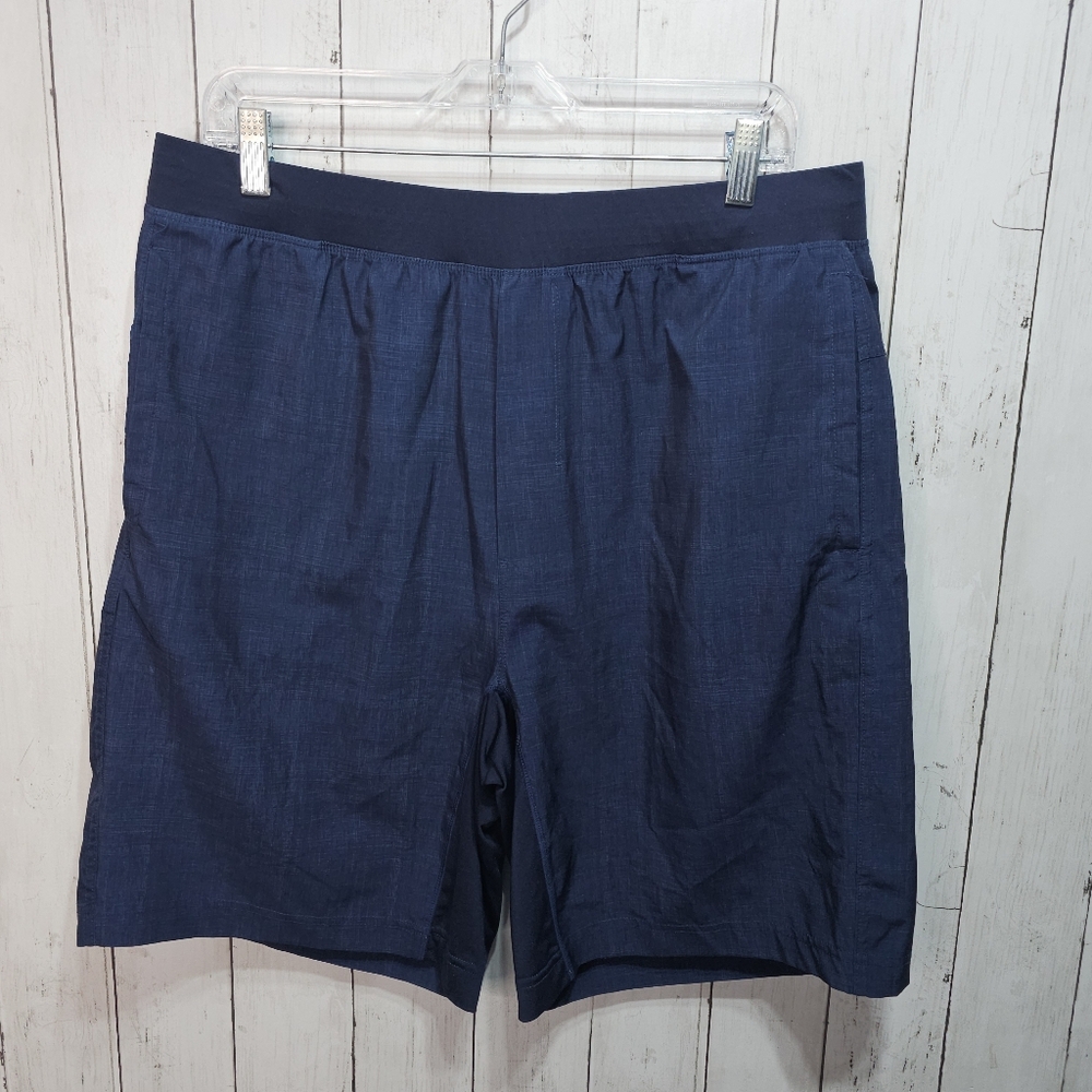 Gaiam Men's Blue Athletic Shorts Size Large Pockets Stretch Drawstring.